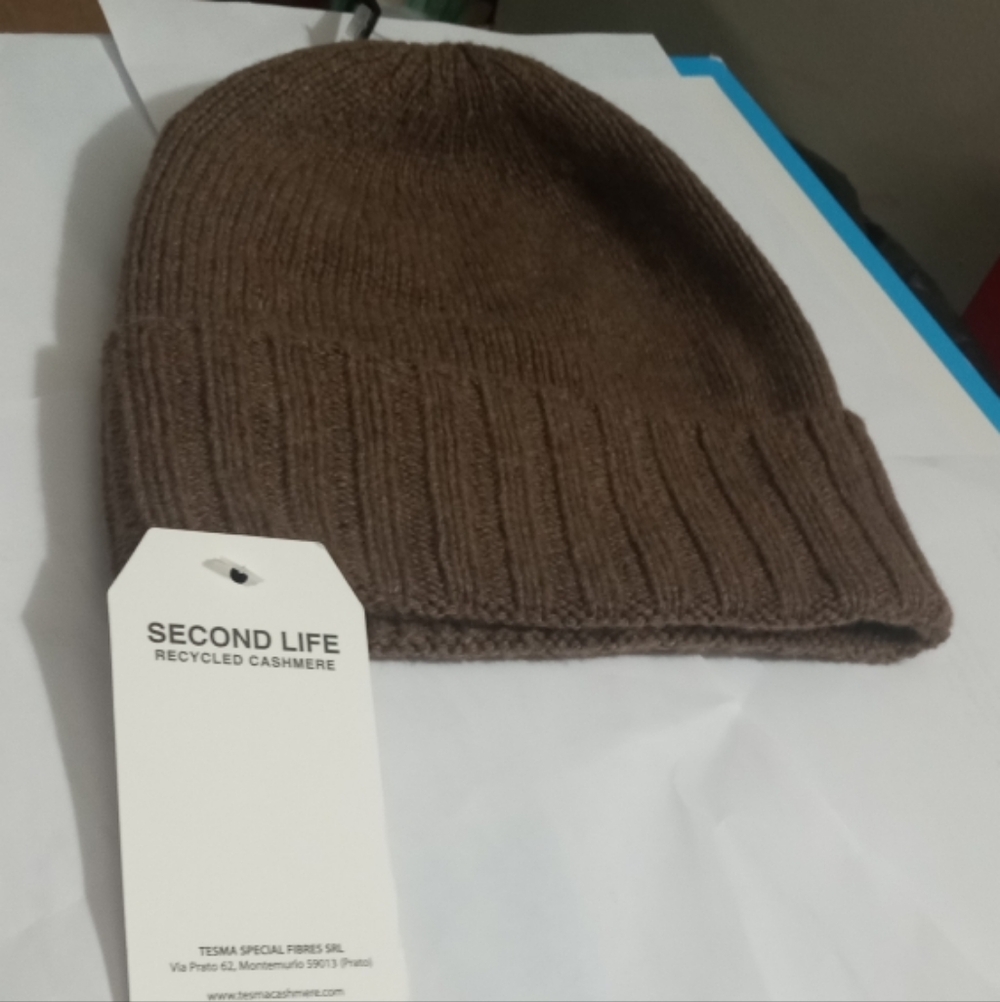 Tesma Brown Cashmere Cuffed Hat Beanie Unisex-Made In Italy -NWT -OSFM
